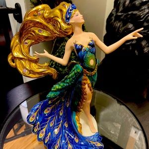 Peacock Lady fine porcelain Franklin Mint “Spirit of a New Dawn” statue